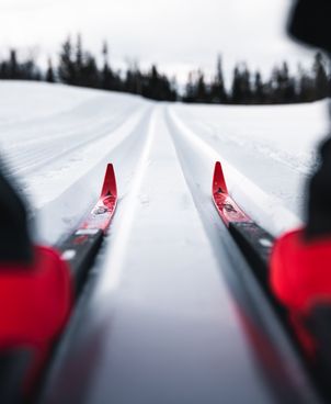 How to choose the right cross-country ski boots?