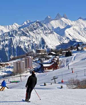 Quelles sont les stations de ski proches d'Annecy ?